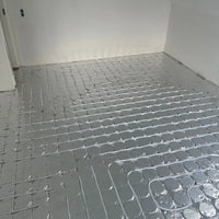 Trockenbau Wärmeleitplatten mit Alu-Schicht – verlegtes System, Ansicht 2